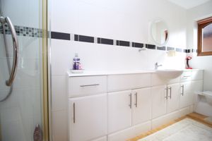 En-Suite- click for photo gallery